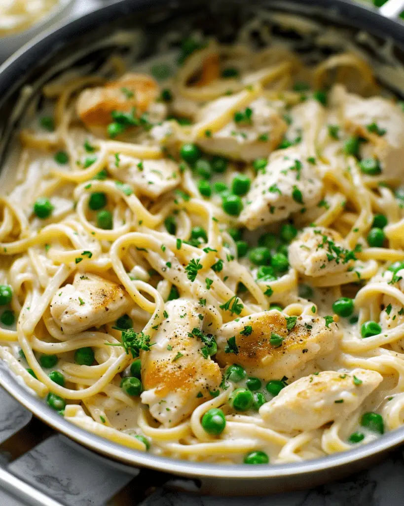 One‑Pot Chicken Alfredo with Peas